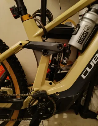 Bicicleta eléctrica Cube Stereo Hybrid SL 140 M