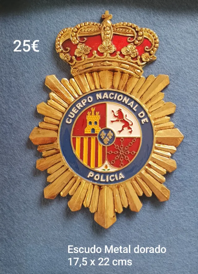 Escudo PLATEADO Policía Metal 9x6, cms