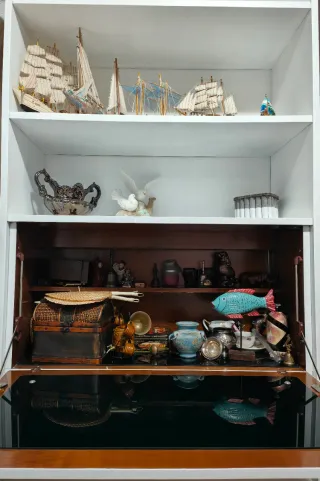 Armario Comedor de Mármol y Madera