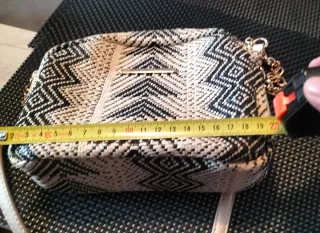 Bolso bandolera de rafia