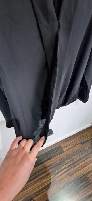 Blusa negra manga larga