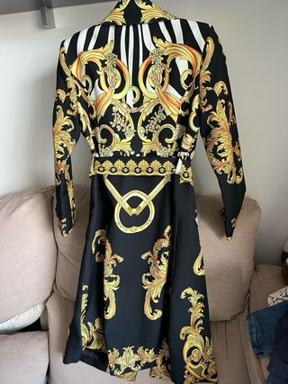 Vestido/abrigo estampado barroco