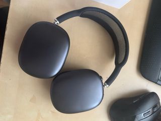 Airpods Max Space Gray