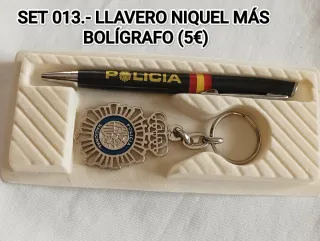 Llavero y boli Policía Nacional