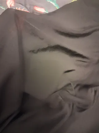 Chal negro con bordado floral y flecos