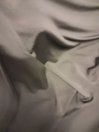 Chal negro con bordado floral y flecos