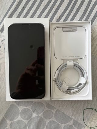 iPhone 15 Pro 256GB + AirPods 2