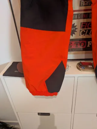 Pantalones Volcom Gore-Tex Naranja y Negro