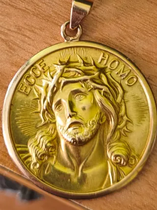 Colgante Jesucristo Oro 19,2K 800 milésimas