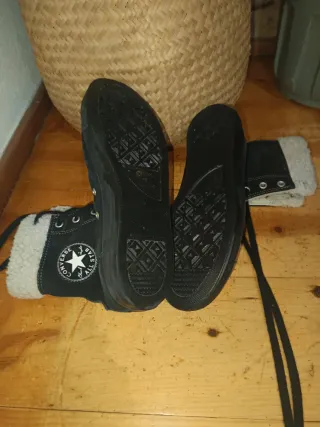 Converse altas negras con forro polar