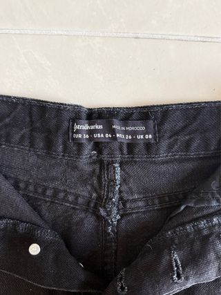 Falda vaquera negra Stradivarius T.36