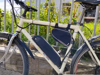 Se vende bicicleta eléctrica