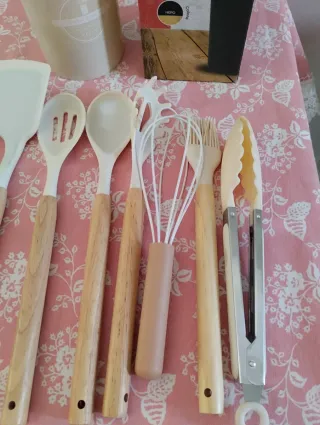 Set 12 Utensili Cucina Silicone e Legno