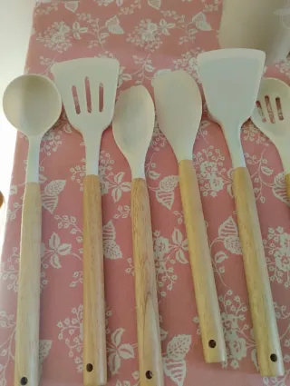 Set 12 Utensili Cucina Silicone e Legno