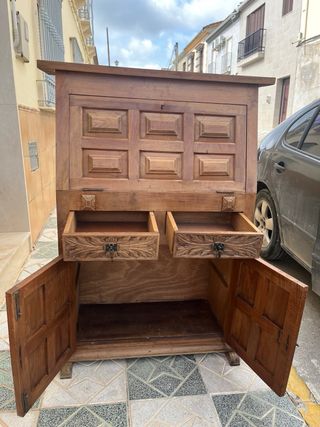 Mueble escritorio de madera de roble tallada