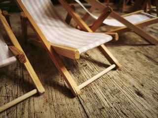 Mini Sillas y Tumbonas de Madera