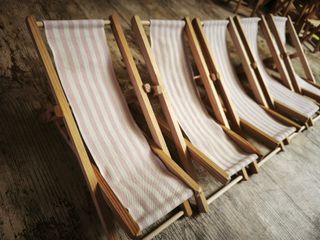 Mini Sillas y Tumbonas de Madera