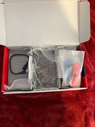 Nintendo Switch V2 Blu e Arancione