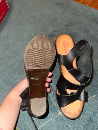 Sandalias de tacón negras