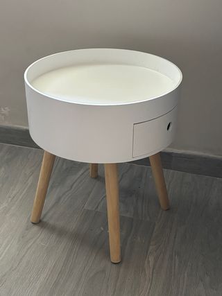 Mesita auxiliar redonda con n cajón