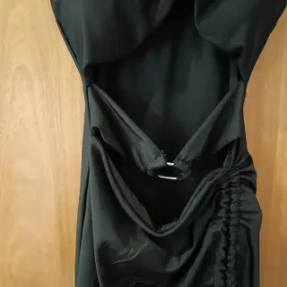 Vestido fiesta negro con abertura sin estrenar