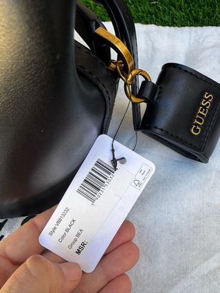 Mochila Guess Negra