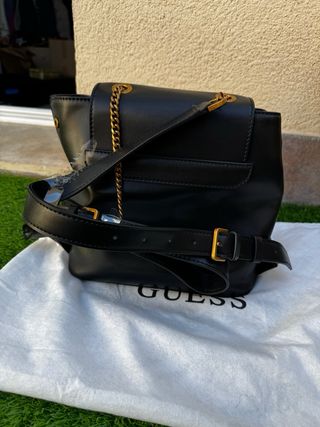 Mochila Guess Negra