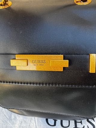 Mochila Guess Negra