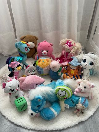 Lote de peluches variados