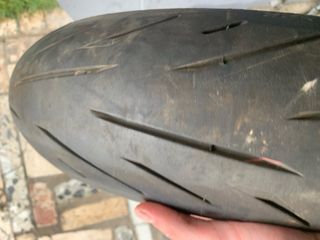 Neumático Bridgestone S22 150/60/17