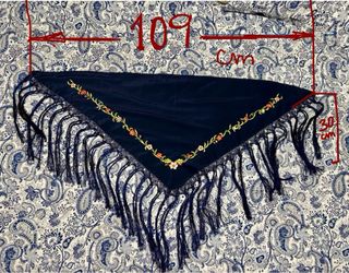 Mantoncillo Flamenca Azul marino Bordado.