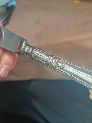 Cuchillo de plata ley