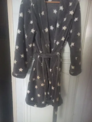 Bata de estar en casa con estrellas