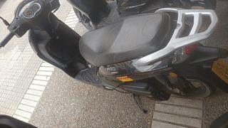 Peugeot Tweet 50cc Scooter