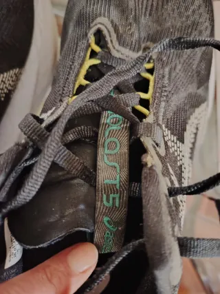 Scarpe running Asics Novablast 5