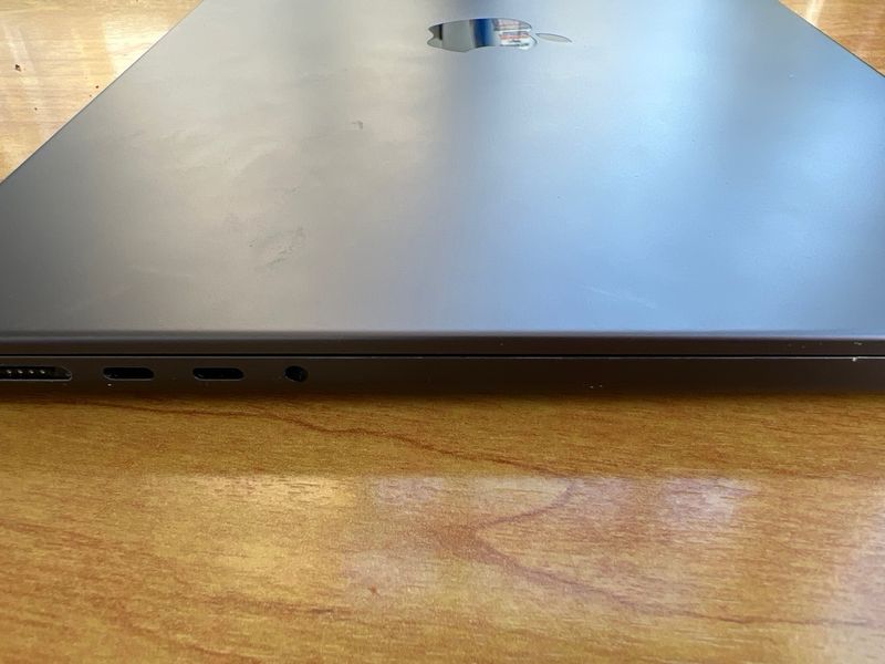 MacBook Pro M4 14” Space darkGray 24GB afbeelding 4