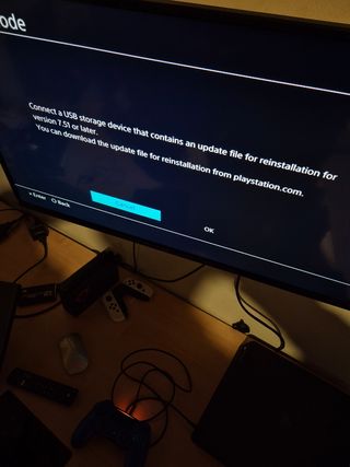 PS4 Slim 1TB non funzionante per pezzi di ricambio