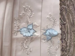 Juego de sábanas bordadas florales cama de 1'35