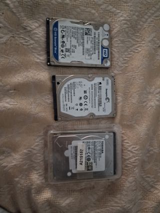3 Discos Duros: WD, Seagate, Toshiba