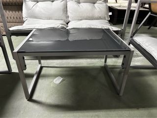 Conjunto de jardín metálico y cristal