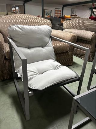 Conjunto de jardín metálico y cristal