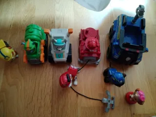 Patrulla Canina Muñecos y Coches