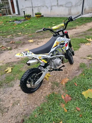 Pit Bike Motocross Blanca y Amarilla