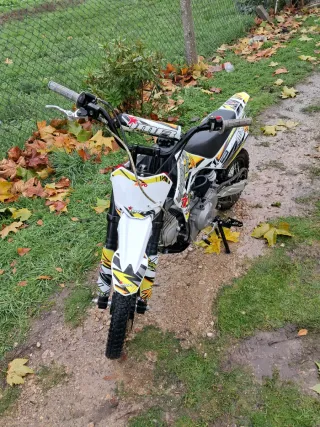 Pit Bike Motocross Blanca y Amarilla