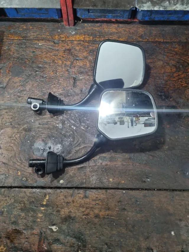 ESPEJOS RETROVISORES RD350.