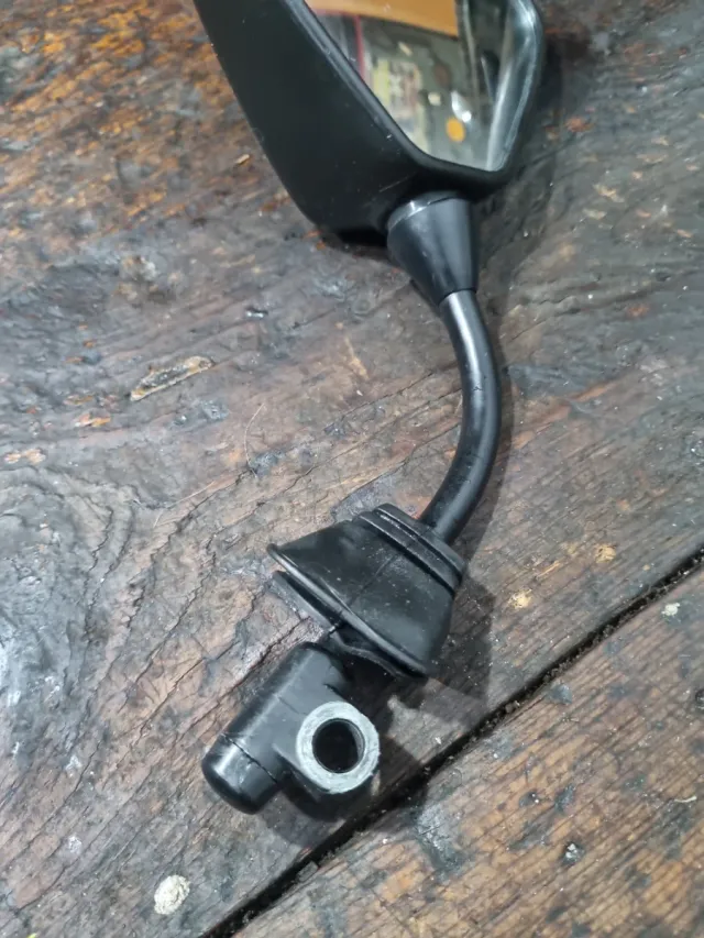 ESPEJOS RETROVISORES RD350.