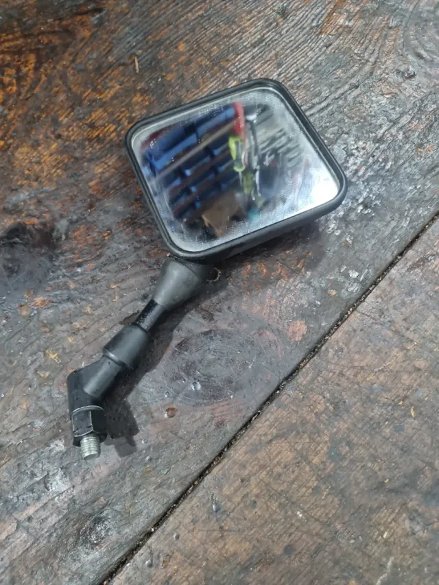 ESPEJOS RETROVISORES RD350.