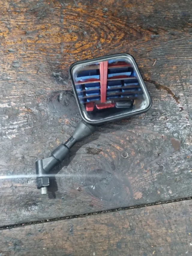 ESPEJOS RETROVISORES RD350.