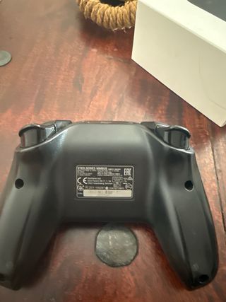 Apple TV 4K 64GB. Model A1842 y Mando inalámbrico