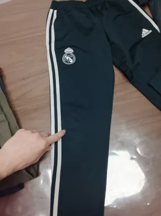 Conjunto Real Madrid Adidas Talla 9-10 años